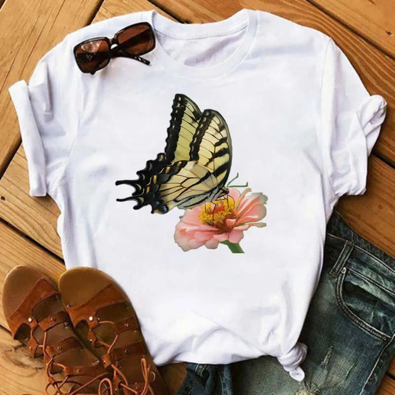 T-Shirt Femme Papillon – Élégance & Confort