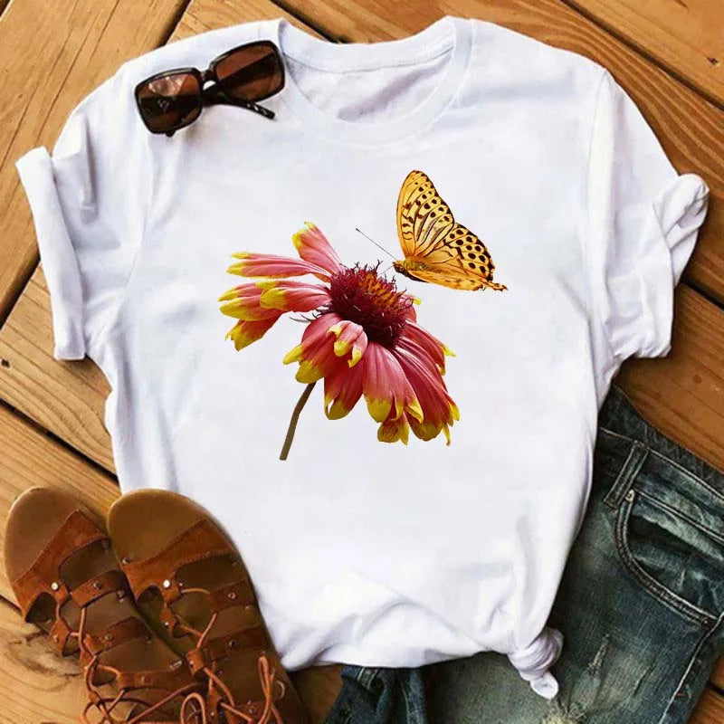 T-Shirt Femme Papillon – Élégance & Confort
