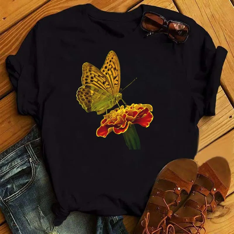 T-Shirt Femme Papillon – Élégance & Confort